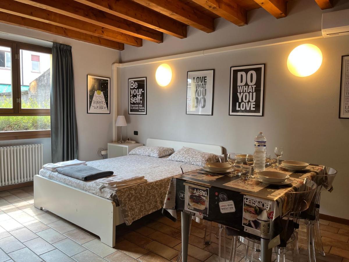 Cozy Flat + Parking Close To City Center/Airport Bérgamo Exterior foto