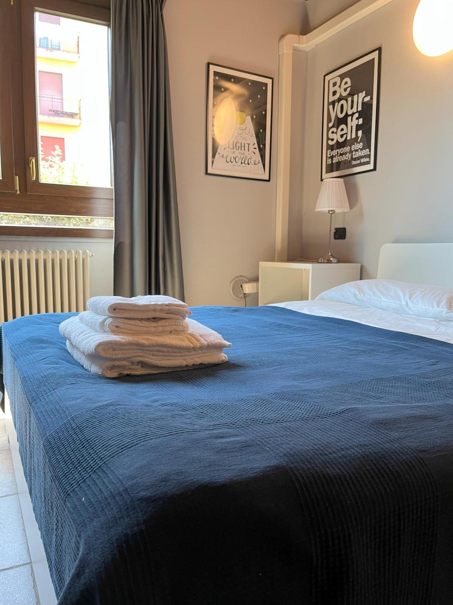 Cozy Flat + Parking Close To City Center/Airport Bérgamo Exterior foto