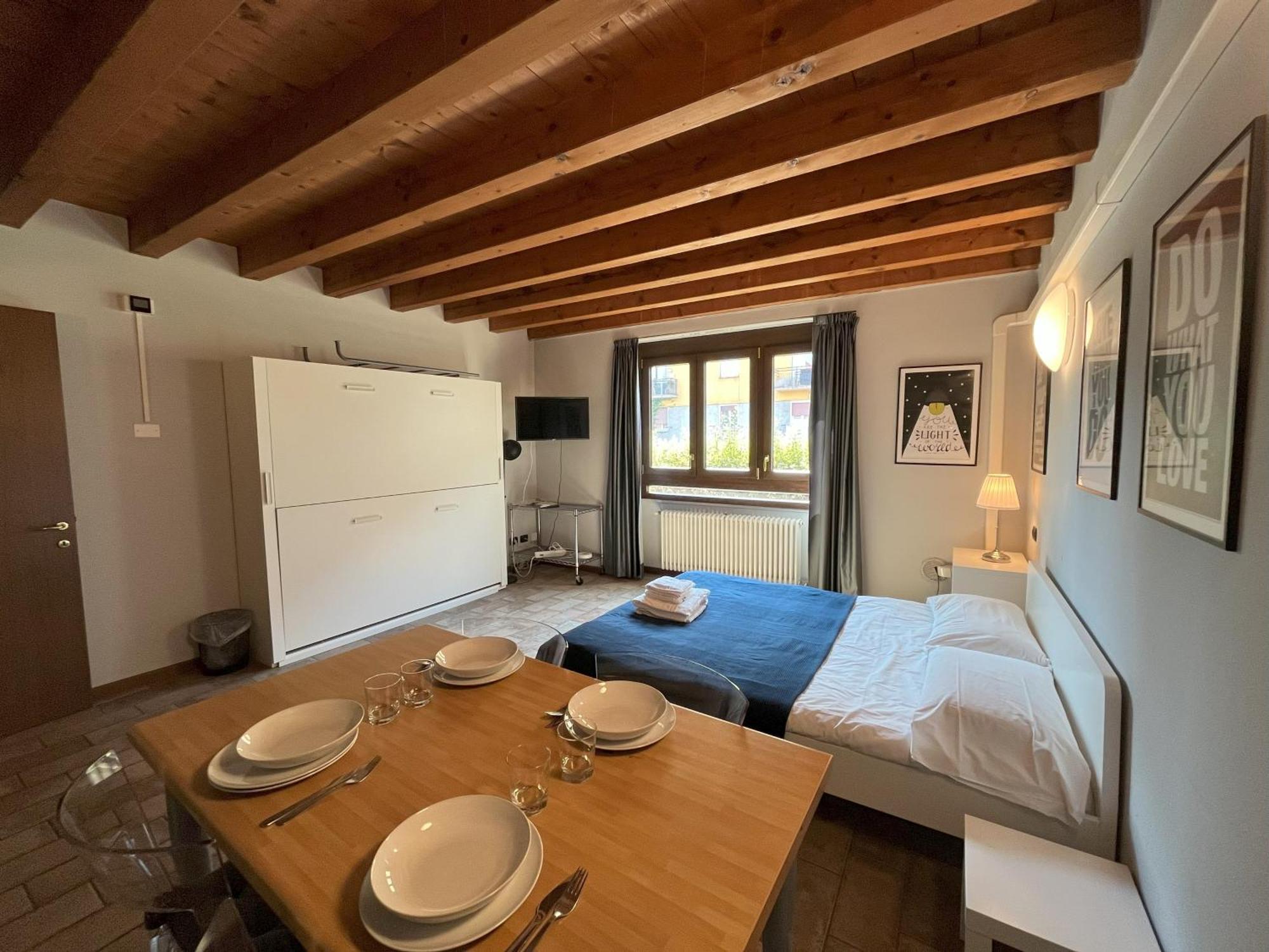 Cozy Flat + Parking Close To City Center/Airport Bérgamo Exterior foto